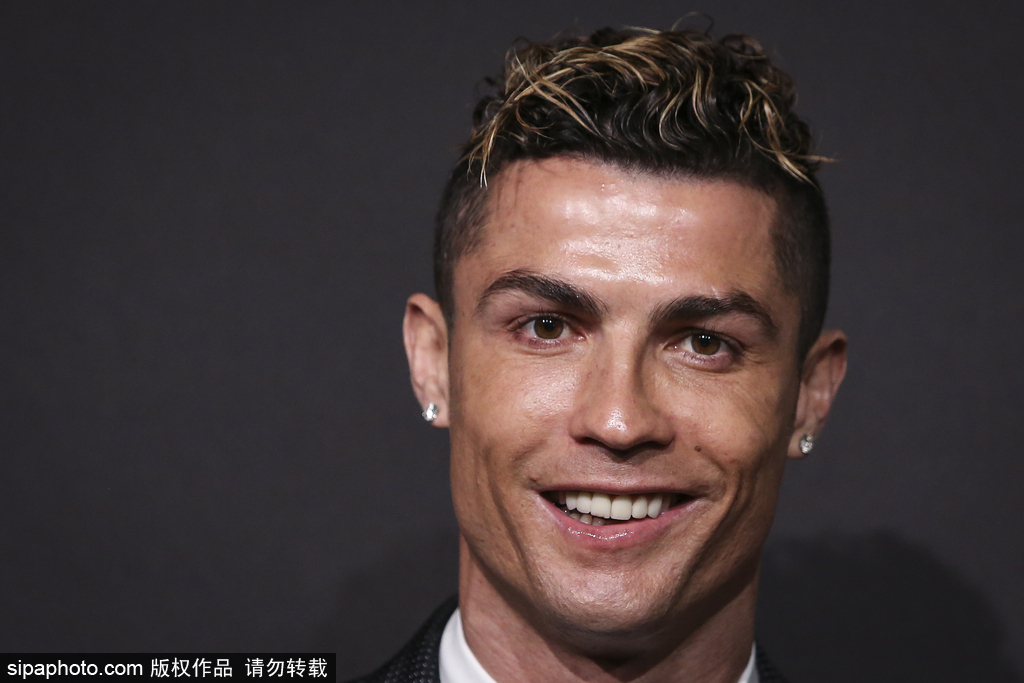 阿斯顿维拉 vs. 阿森纳：乌奈·埃梅里能再次智胜米克尔·阿尔特塔吗？（维拉迎战阿森纳：埃梅里能否再度压制阿尔特塔？）