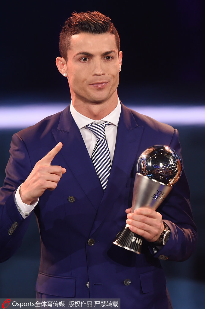 孙兴慜热刺告别战被换下场的时刻