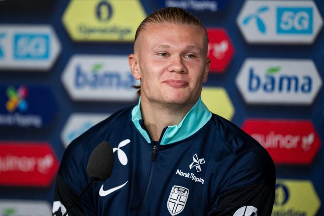 拉波尔塔：我们正着手在诺坎普为梅西立雕像，他值得如此致敬（拉波尔塔：诺坎普将为梅西树像，他当得起这份致敬）