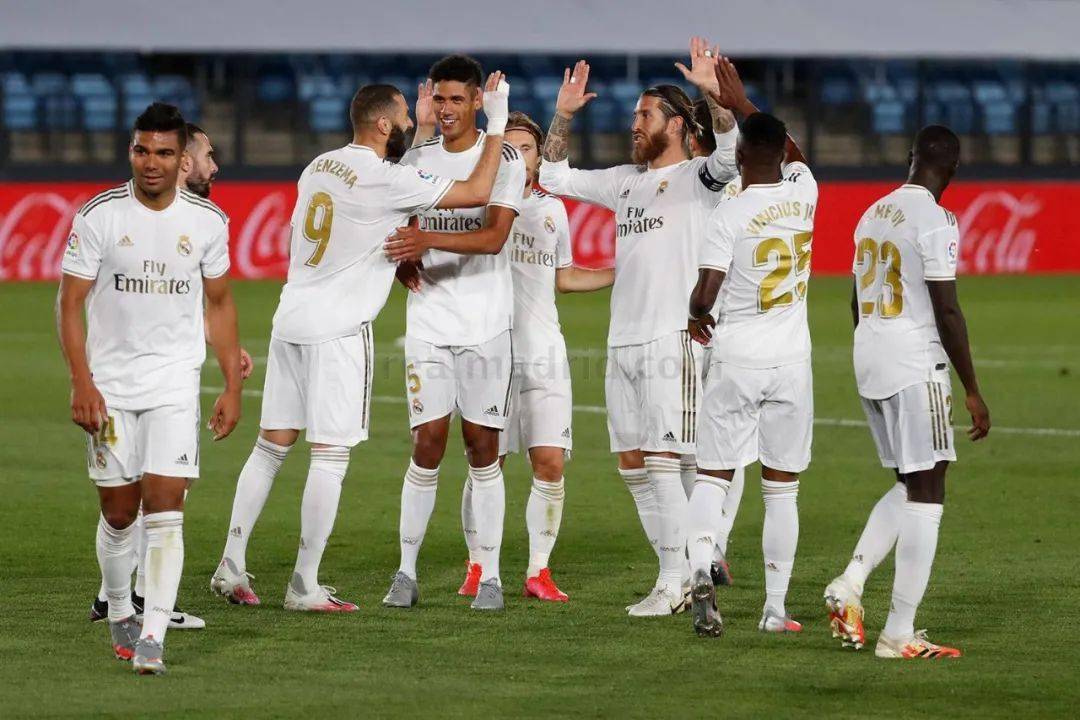 博主：今天中午河南队已抵达足协杯决赛地苏州，并进驻赛区