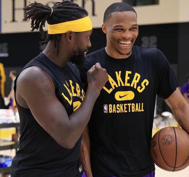 塞尔希-多明格斯：进入巴萨一线队很困难，所以我选择了离开（塞尔希-多明格斯：难进巴萨一线队，我决定离开）