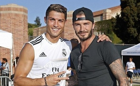 昔日弟子梅西、布斯克茨、阿尔巴美职联夺冠，恩里克表示祝贺（昔日爱将梅西、布斯克茨、阿尔巴捧起美职联冠军，恩里克致贺）