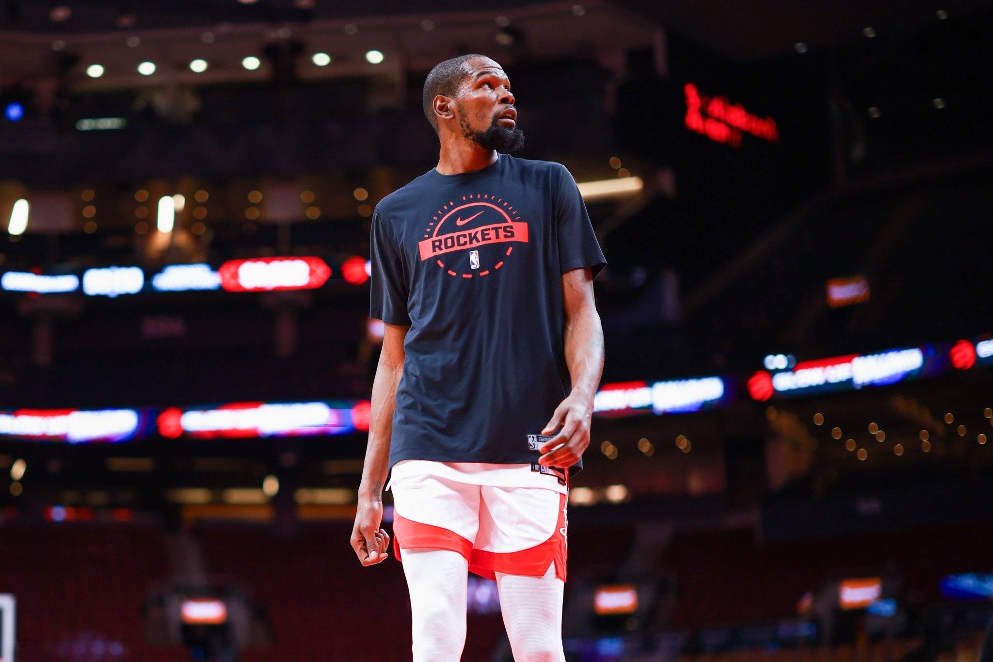 CIES列2021年来转会盈利榜：法鹰2.86亿欧居首，布莱顿第二（CIES公布2021年至今转会盈利排名：法鹰以2.86亿欧领跑，布莱顿第2）