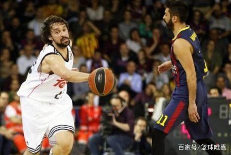 凯尔：比赛中阿德耶米被挑衅但保持了冷静，这说明他又成长了（凯尔：阿德耶米在比赛遭挑衅仍冷静应对，体现了他的又一次成长）