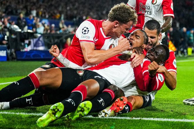 足球欧洲杯训练场出现意外，球员脚踝受伤（欧洲杯训练突发意外，球员脚踝受伤）