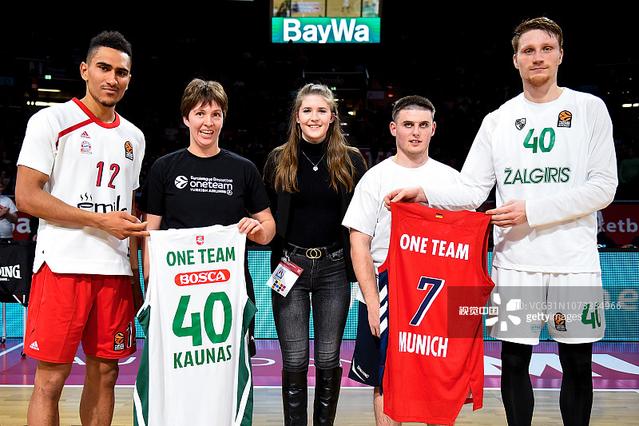 东契奇三双再升级打破联盟纪录（东契奇再攀三双新高，刷新联盟纪录）