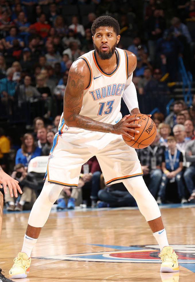 拉莫斯：为避免肠胃不适不敢吃辣；在中国任何地方都有免费水（拉莫斯：为护肠胃不吃辣；在中国到处都有免费饮用水）